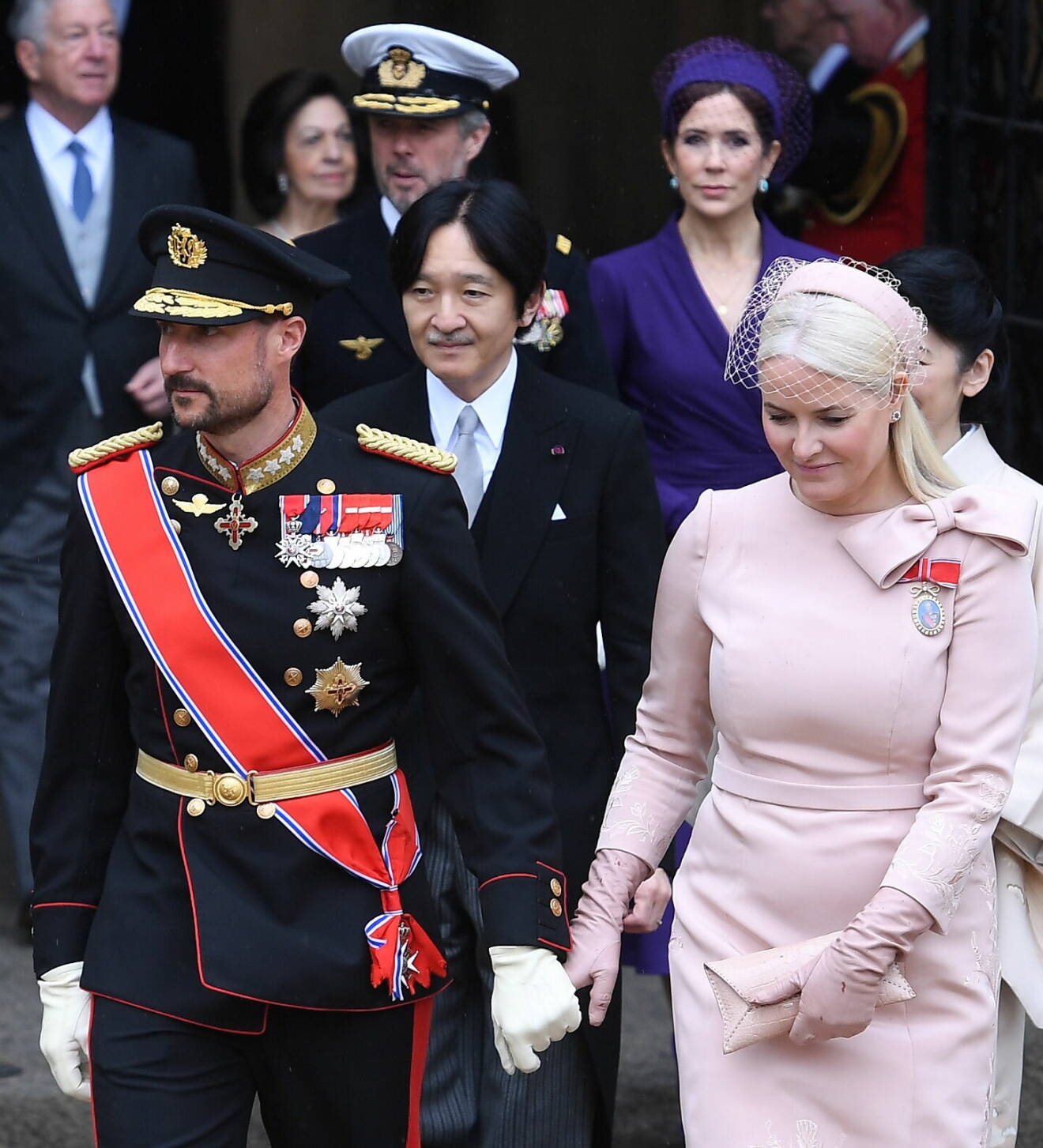Kronprinsessan Mette-Marit och kronprins Haakon på kung Charles och drottning Camillas kröning