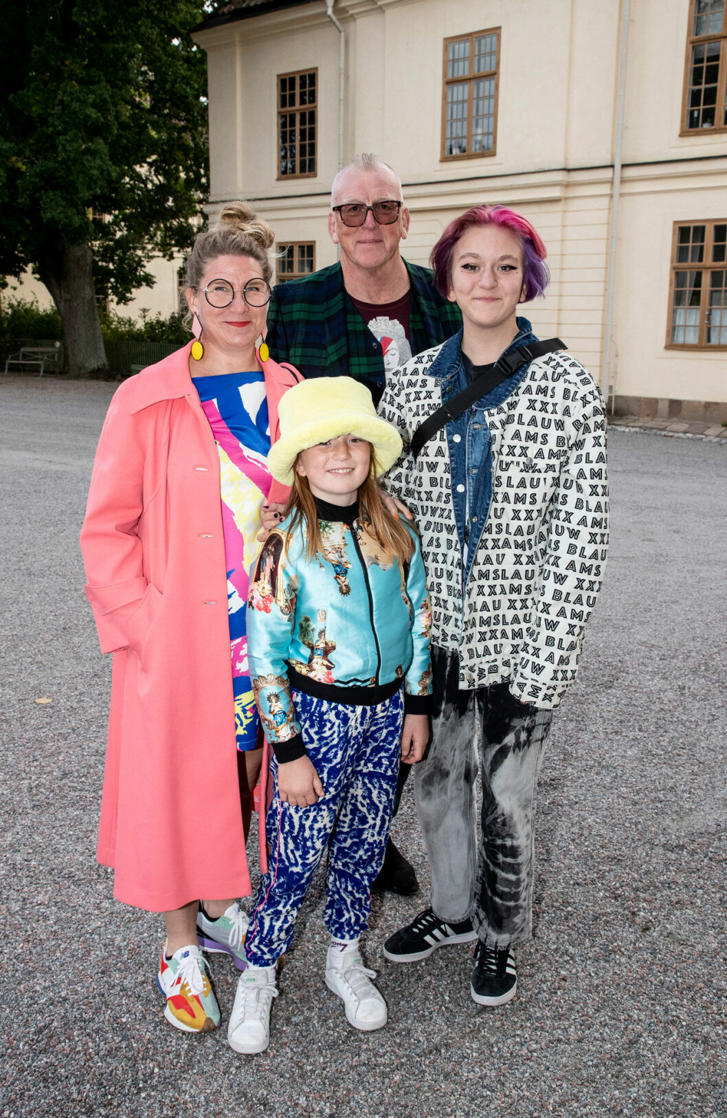 Amanda Wickman, Lars Svensson, Vega Storm och Stella Alice i minglet. Amanda Wickman, Lars Svensson, Vega Storm och Stella Alice i minglet.
