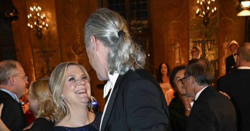 Magdalena Andersson och Richard Friberg dansar loss under Nobelfesten 2022. Magdalena Andersson och Richard Friberg dansar loss på Nobelfesten