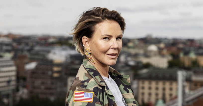 Magdalena Graaf försökte täcka "missen" med smink på pressträffen för "The Island". Magdalena Graaf på pressträff