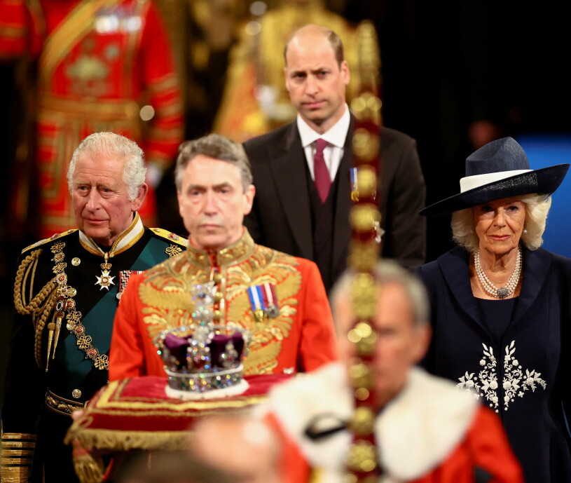 Den kungliga processionen – för första gången på 59 år utan drottning Elizabeth. Prins Charles, prins William och Camilla vid brittiska parlamentets öppnande 2022