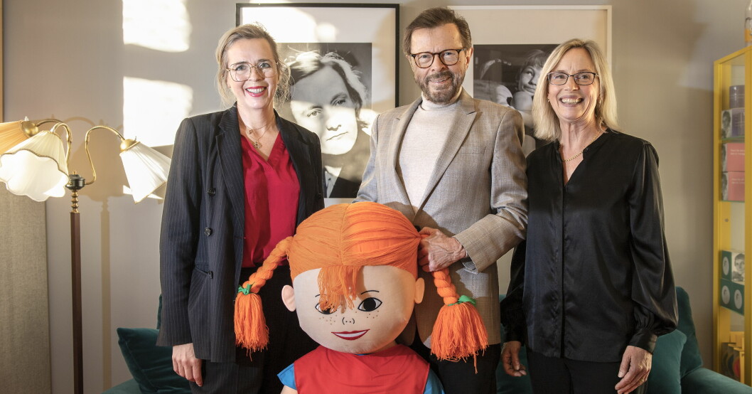 Astrid Lindgrens barnbarn Malin Billing, längst till höger, tillsammans med Cirkus Cirkörs Tilde Björfors och Björn Ulvaeus. Björn Ulvaeus samt Cirkus Cirkörs Tilde Björfors och Astrid Lindgrens barnbarn Malin Billing