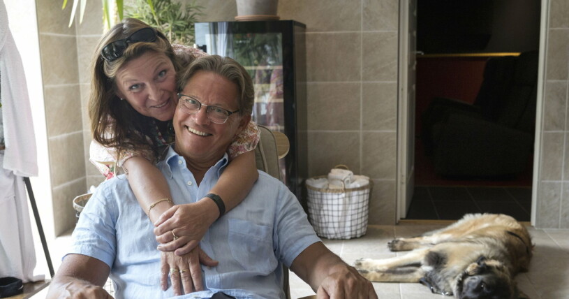 Lotta Engberg och Mikael Sandström har rest till Spanien. Lotta Engberg och Mikael Sandström