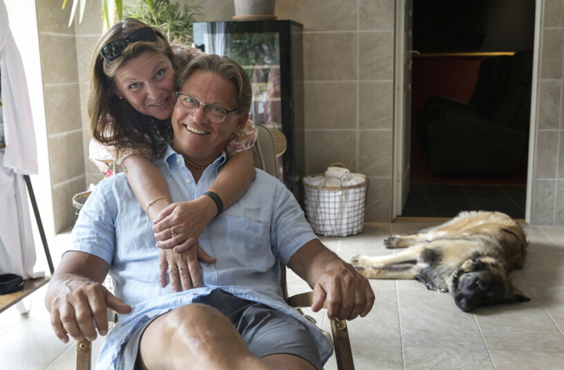 Lotta och Mikael bor ihop i en villa i Mölnlycke. Lotta Engberg och Mikael Sandström hemma i villan i Mölnlycke.