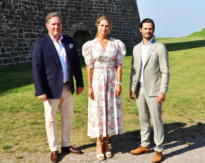 Chris O'Neill, prinsessan Madeleine och prins Carl Philip deltog i firandet av Victoriadagen 2021.