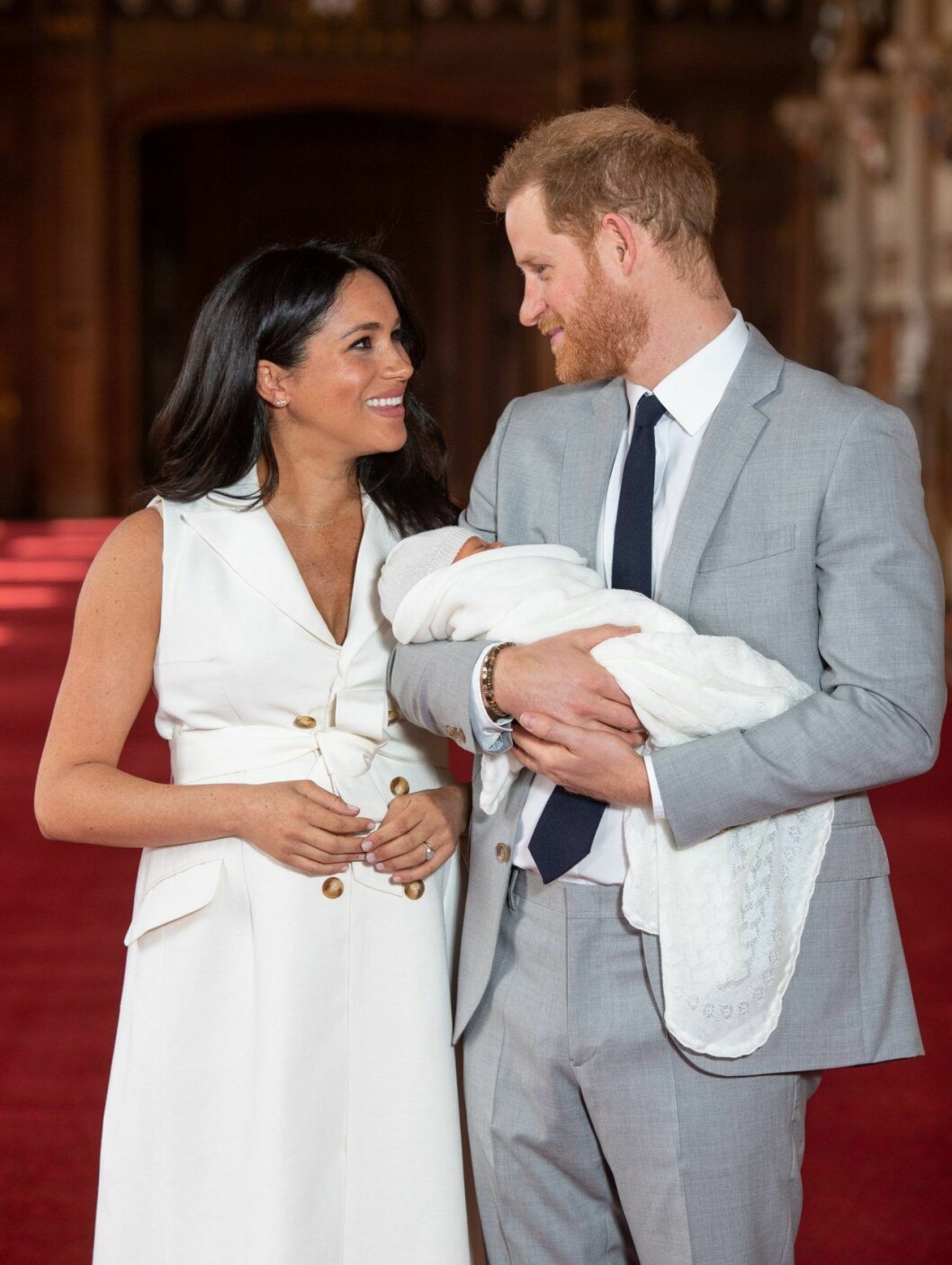 Harry och Meghan tillsammans med sin lilla son Archie Harrison. Harry och Meghan tillsammans med sin lilla son Archie Harrison.
