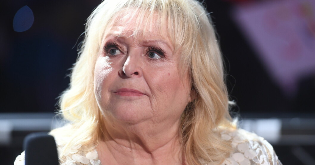 I sin nya bok berättar Kikki Danielsson öppet om sin svåra barndom där många jobbiga minnen väcks till liv.