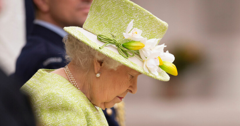 Drottning Elizabeth på 100-årsdagen för det kungliga australienska flygvapnet. Foto: Drottning Elizabeth närvarar på 100-årsdagen för det kungliga australienska flygvapnet