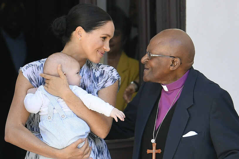 Även om man kanske inte uppskattar ett möte med biskop Desmond Tutu när man är fyra månader, får man uppleva spännande resor och möten som kunglig.