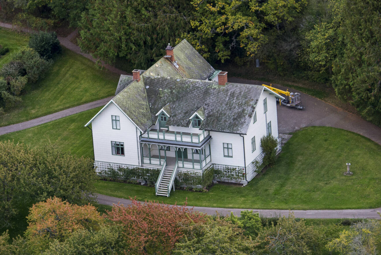 En flygbild över kungafamiljens Kavaljershus på Öland