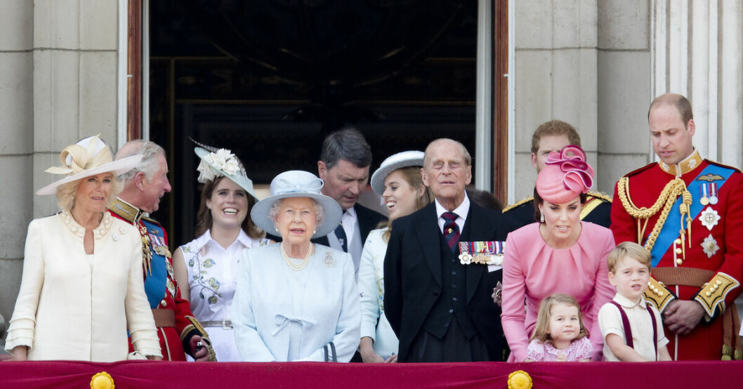 Drottning Elizabeth önskade strax innan sin död att Camilla bör bli drottninggemål. Brittiska kungafamiljen