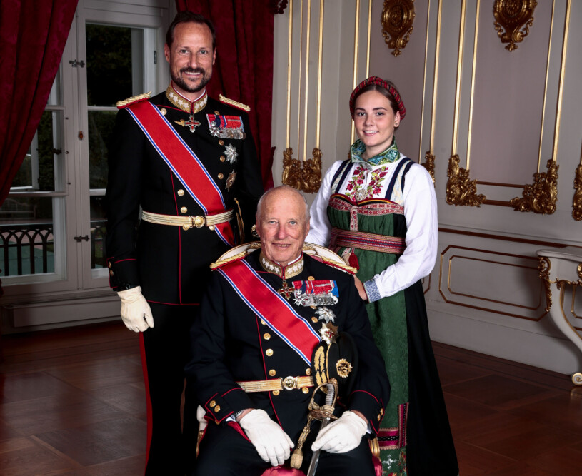 Tre generationer på prinsessan Ingrid Alexandras konfirmation 2019.
