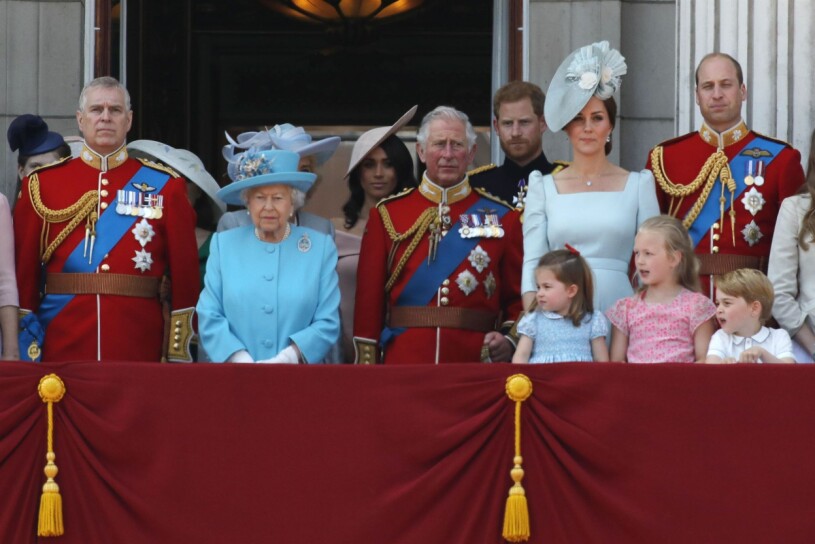Kungafamiljen har inte velat kommentera anklagelserna. Brittiska kungafamiljen