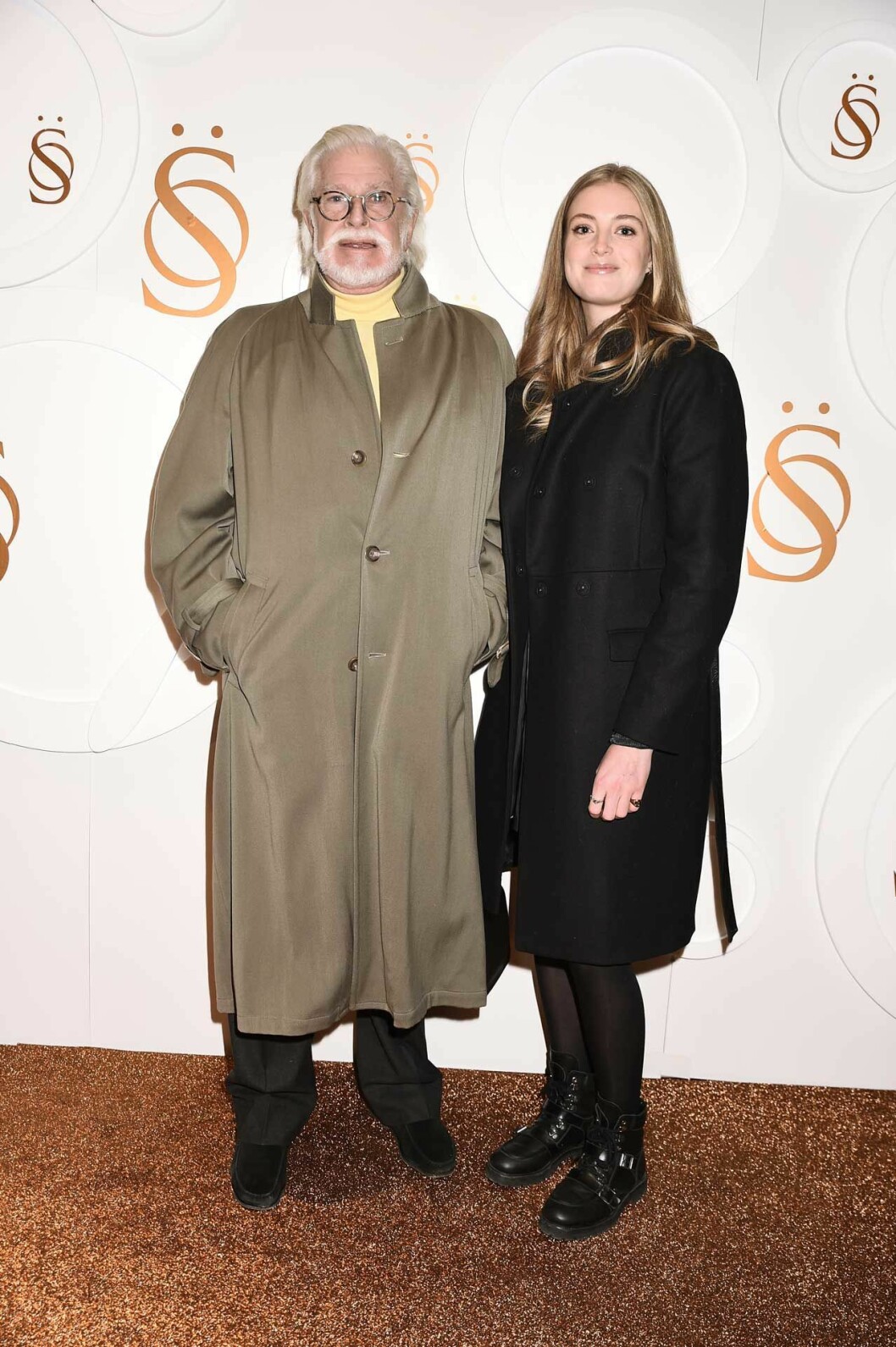 Ulf Brunnberg och dottern Lovisa tog sig från Lidingö till invigningskalaset. Ulf Brunnberg och dottern Lovisa tog sig från Lidingö till invigningskalaset.