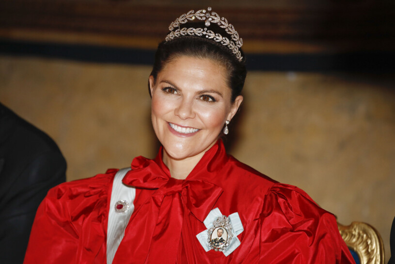 Vår framtida drottning har en mycket viktig roll under Nobel. ronprinsessan Victoria under kungens traditionsenliga middag för Nobelpristagarna på Stockholms slott 2019