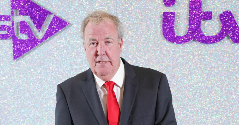 Top Gear-programledaren Jeremy Clarkson får hård kritik för sin krönika i The Sun där han går till hård attack mot Meghan Markle. Top Gear-programledaren Jeremy Clarkson