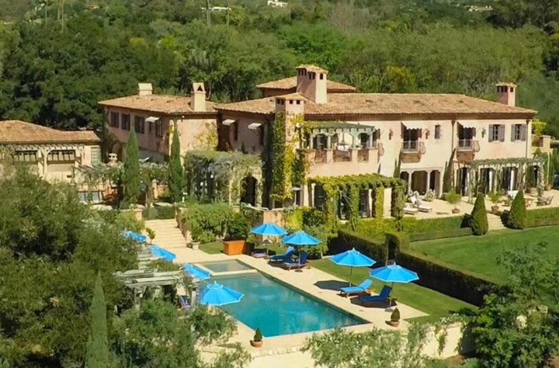 Meghans och prins Harrys jättevilla i Montecito, byggd 2003. Meghan Markle Prins Harry Huset Lyxvillan i Montecito USA