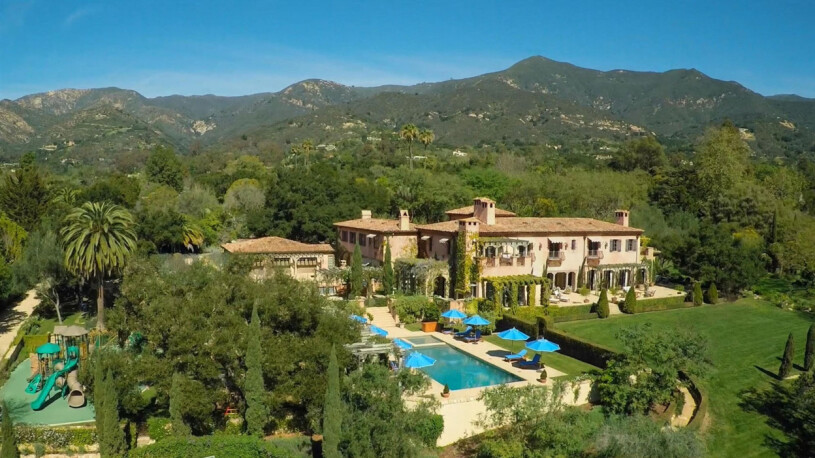 Meghans och prins Harrys villa, och stora tomt. Fastigheten ligger i ett inhägnat område, ett så kallat gated community, i Santa Barbara. Meghan Markle Prins Harry hus villa Montecito Santa Barbara