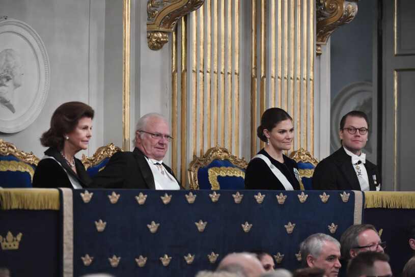 2018 och 2019 var det bara kungen, drottningen, kronprinsessan Victoria och prins Daniel som deltog vid Högtidssammankomsten – och förra året ställdes den in. Svenska Akademiens Högtidssammankomst Kungaparet Kronprinsessparet