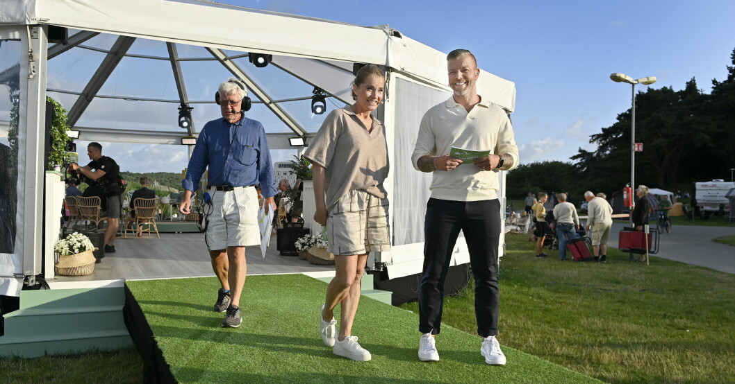 Agneta och Casper har lett programmet sedan förra året! SommarBingo på Askims camping med gäster. Agneta Sjödin och Casper Janebrink.