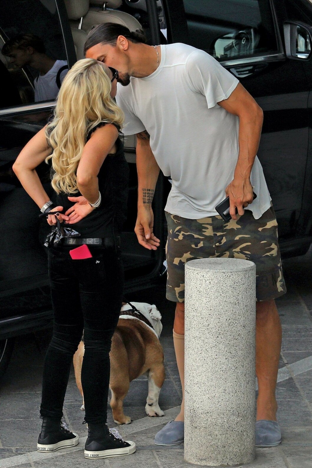Puss på dig, Zlatan! (Bilden är tagen i Milano) Foto: TT Puss på dig, Zlatan!