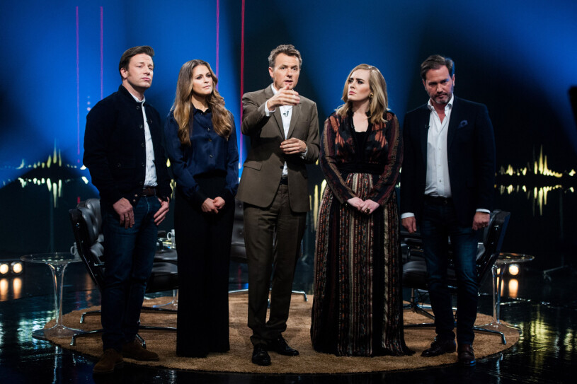2015 gästade prinsessan Madeleine och Chris O'Neill Skavlan i SVT. Prinsessan Madeleine, Fredrik Skavlan, Adele och Chris O'neill