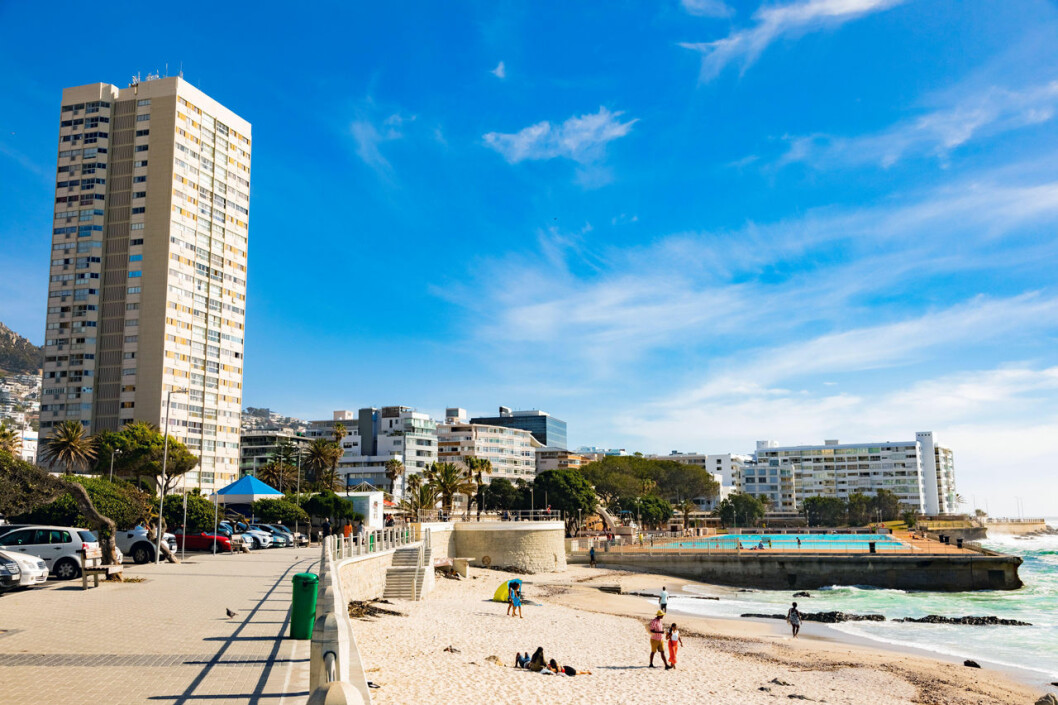 Den berömda strandpromenaden. Sea Point Kapstaden
