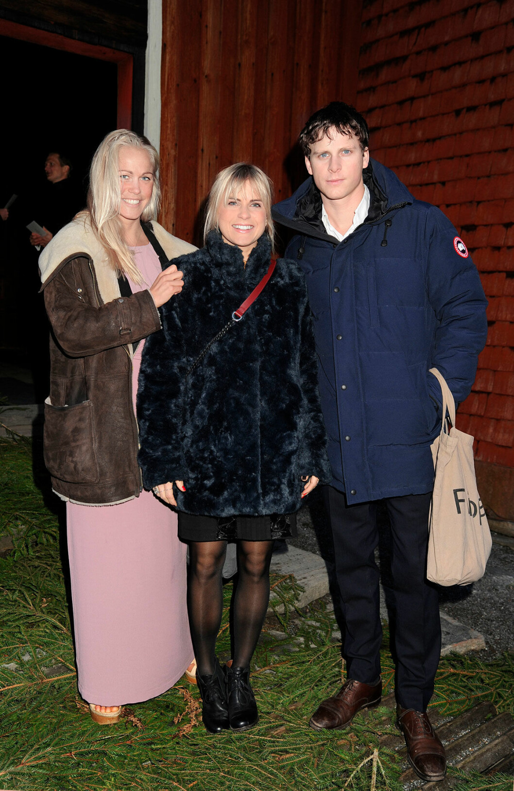 Josefine Bengtsson med skådespelarna Celie Sparre och Adam Pålsson. Josefine Bengtsson, Celie Sparre och Adam Pålsson