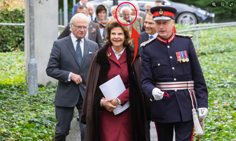 Bakom kungaparet följde flera av deras privata vänner: Jöns Bonde (inringad), Silvia-väninnan Carola Gottlieb och Claes Dinkelspiel som sitter i Silviahemmets styrelse. Kungen Drottning Silvia Universitetet i Stirling resa Skottland