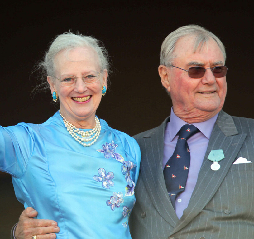 Silvia berömmer Margrethe för hennes hantering av makens demens.