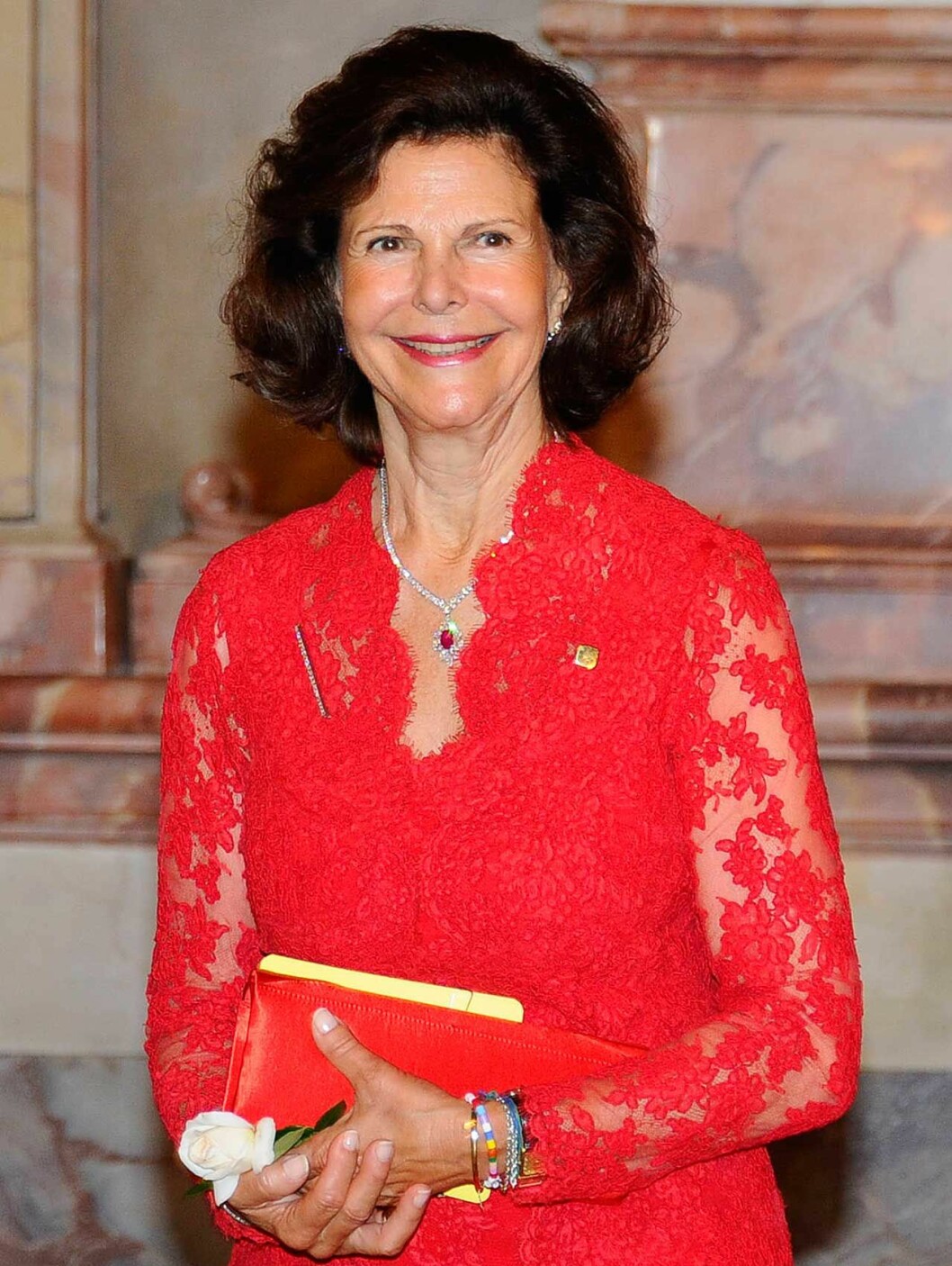 Drottning Silvia röd klänning