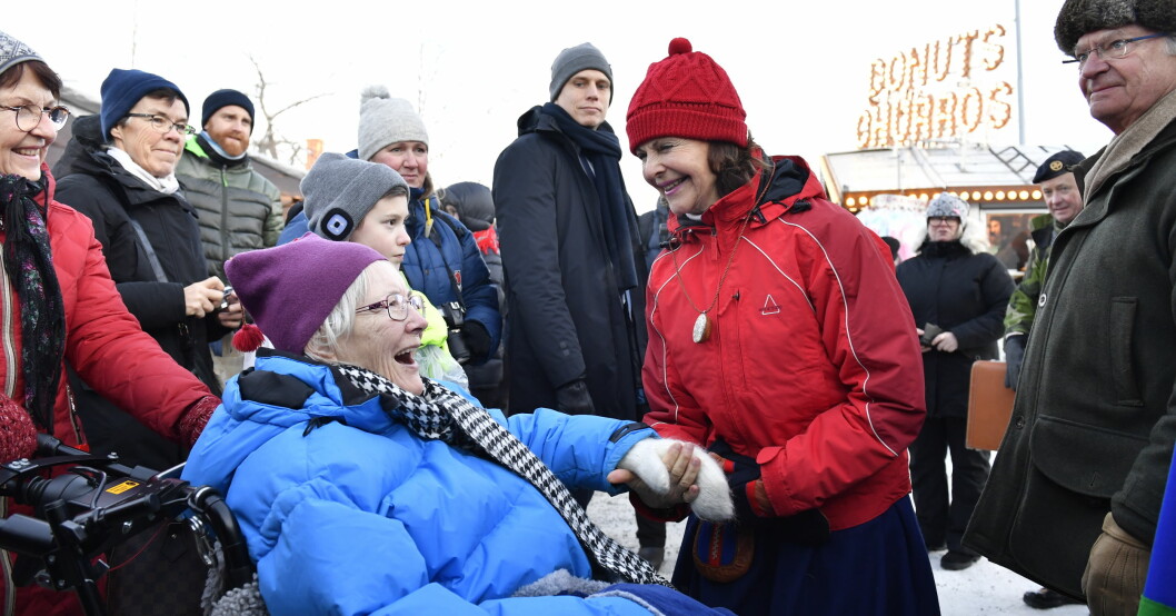 Silvia får alla att känna sig speciella och sedda, mycket tack vare sitt kroppsspråk där hon ser till att komma nära och gärna rör lätt vid personen.