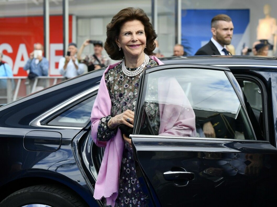 Drottning Silvia strålar ikväll!