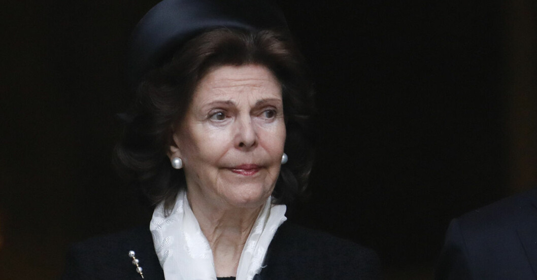 Drottning Silvia blir inte av med minnesbilden. Drottning Silvia blir inte av med minnesbilden.