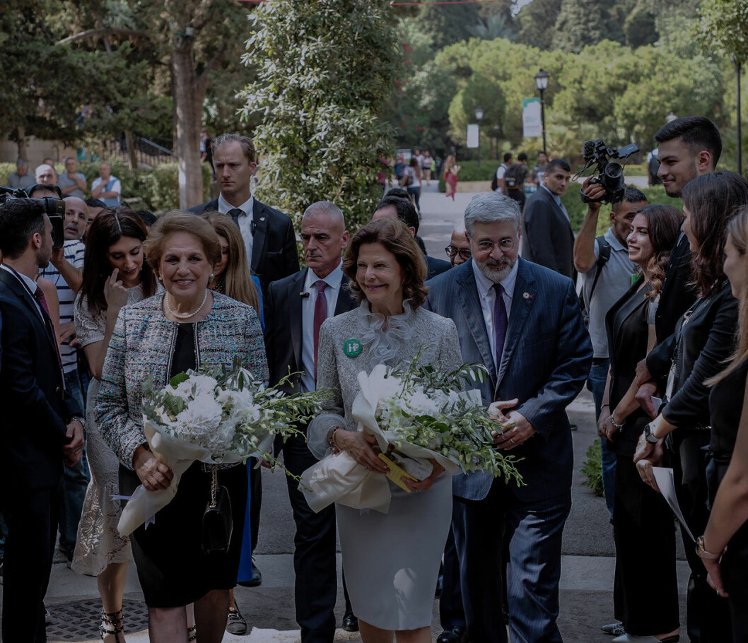 Drottningen med presidentens hustru Nadia Shami Aoun. Drottning Silvia i Beirut med Nadia Shami Aoun, hustru till Libanons president.