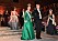Drottning Silvia i grön klänning på Nobel.