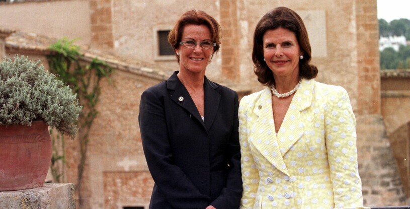 Drottning Silvia och Anni-Frid Lyngstad på Mallorca 1998.