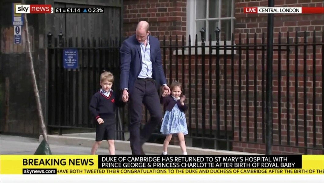 Prins William med barnen George och Charlotte