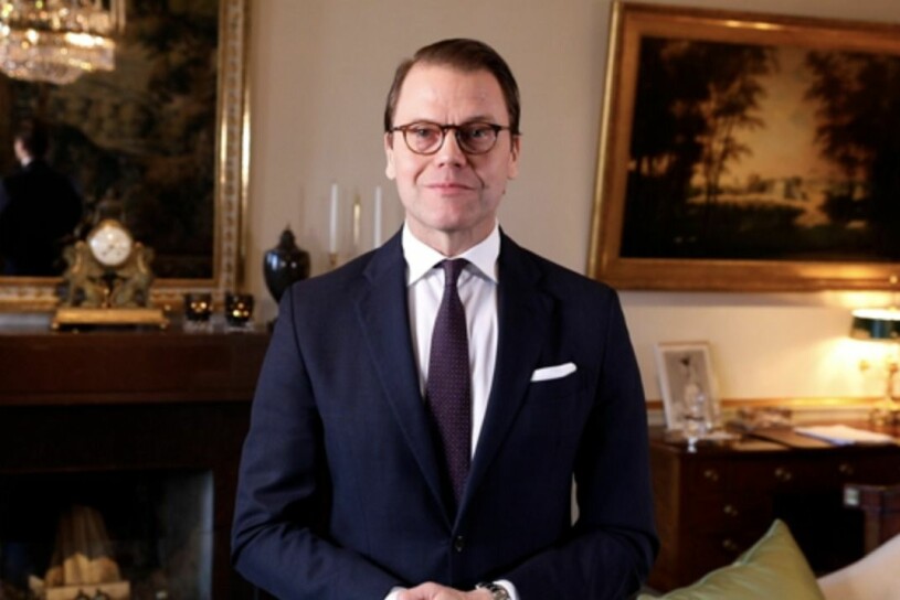 Prins Daniel på en stillbild, tagen av hovets fotograf kort tid innan han blev sjuk. Prins Daniel Covid-19 Haga slott Biblioteket