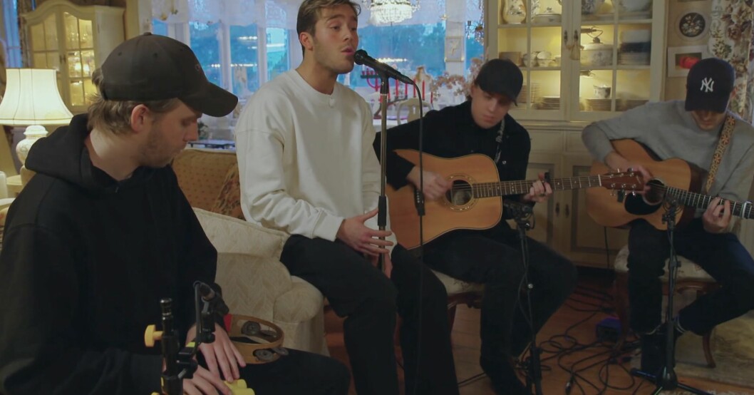 Benjamin Ingrosso skriver en låt till Christina Schollin och Hans Wahlgren i Benjamins på TV4