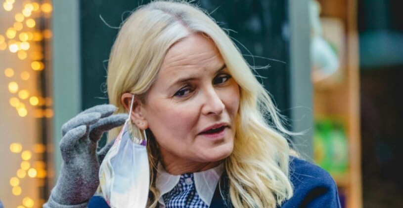 Kronprinsessan Mette-Marit fotograferad strax före jul. Kronprinsessan Mette-Marit Munskydd