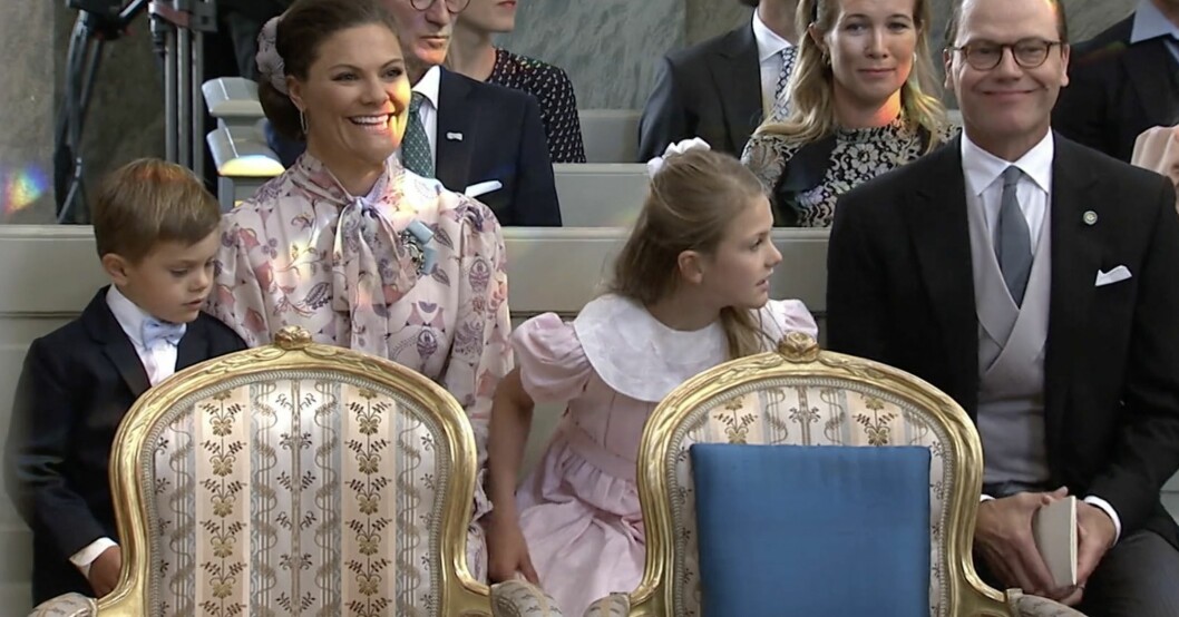 Victoria och Daniel njöt av den fina ceremonin i kyrkan.