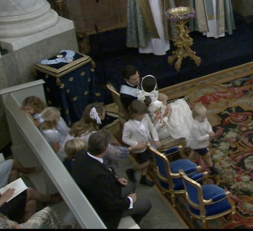 Prinsessan Madeleine hjälpte Carl Philip och Sofia med de äldre sönerna.