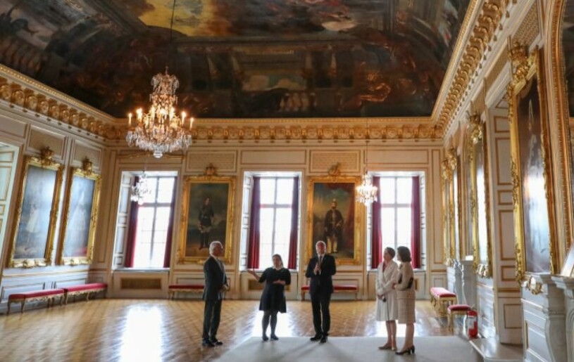 ...och balsalen på Drottningholm. Rikssalen Balsalen Drottningholm Drottningholms slott