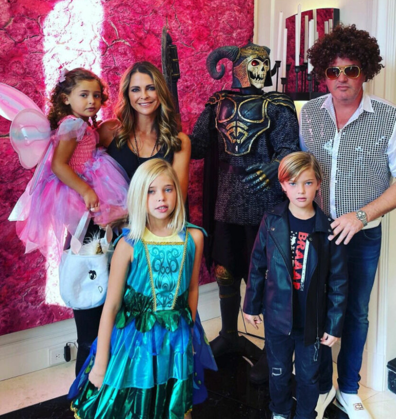 Prinsessan Madeleine bild med familjen Halloween 2021