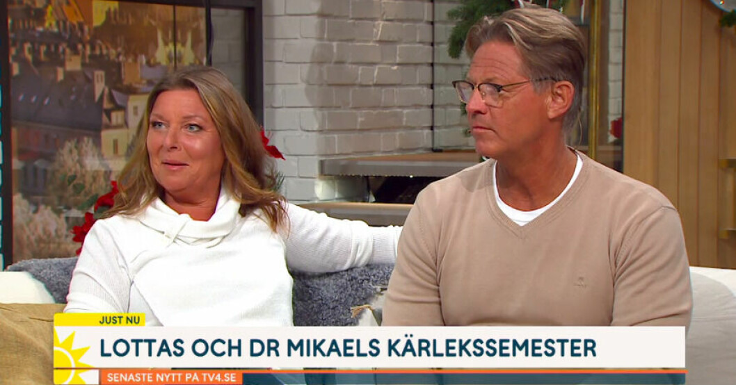 Men Lotta Engberg håller inte helt med! "Nu tycker jag man ser likheter lite mer", avbryter hon. Lotta Engberg och Mikael Sandström