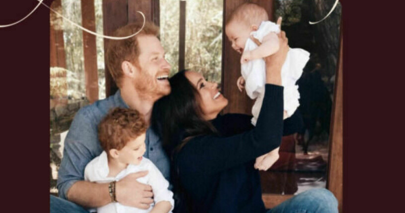Bilden är tagen av Meghan och Harrys bröllopsfotograf Alexi Lubomirski! Prins Harry, Meghan Markle, Archie och Lilibet