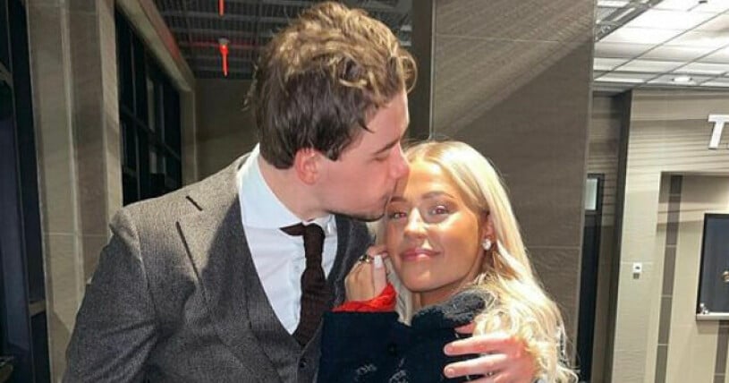 Alexander Holtz och Klara Hammarström har ett långdistansförhållande.