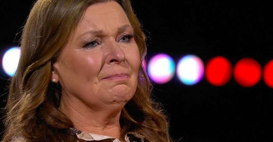 Lotta Engberg brast ut i gråt under framträdandet. Lotta Engberg