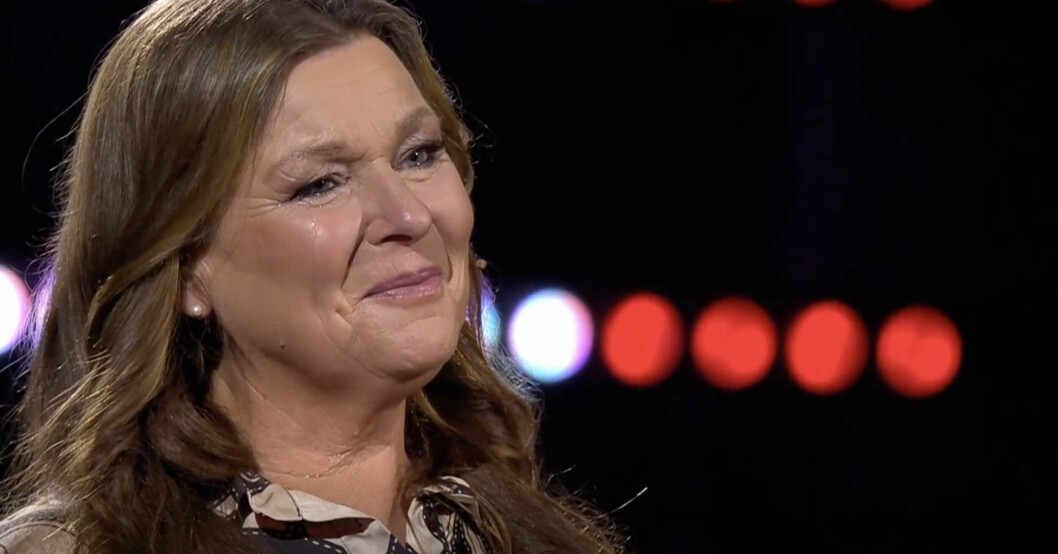 Lotta blev otroligt rörd av överraskningen! Lotta Engberg Secret Song
